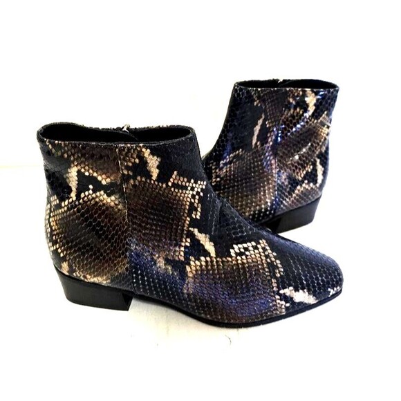 Aquatalia Women's Faelyn Snakeskin Embossed Leather Ankle Boots Cameral … - Picture 7 of 14
